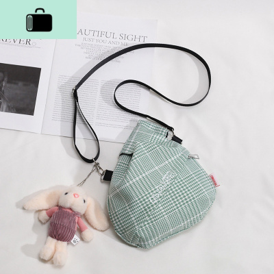 上新小包包女2020新款斜跨日系ins简约百搭森系少女街拍单肩包潮NEW LAKE女斜挎包