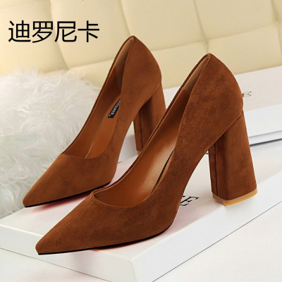 迪罗尼卡828-2欧美风简约粗跟高跟绒面浅口尖头职业OL显瘦女鞋高跟鞋单鞋