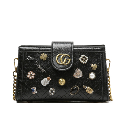 咖芙小姐网红港风铆钉包包女包2020新款时尚潮迷你高级洋气质感斜挎包经典黑