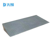 先围 铁板斜坡 200*30*10cm厚5mm 个