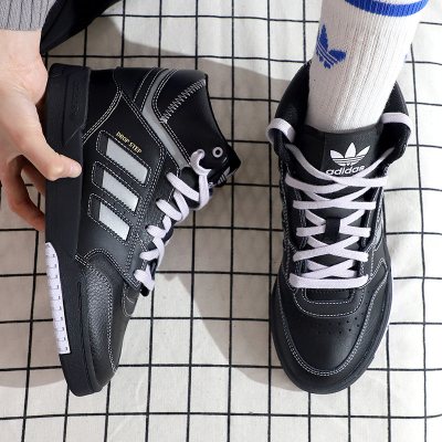 阿迪达斯女鞋2020冬季新款高帮板鞋耐磨鞋子保暖休闲鞋FV4884