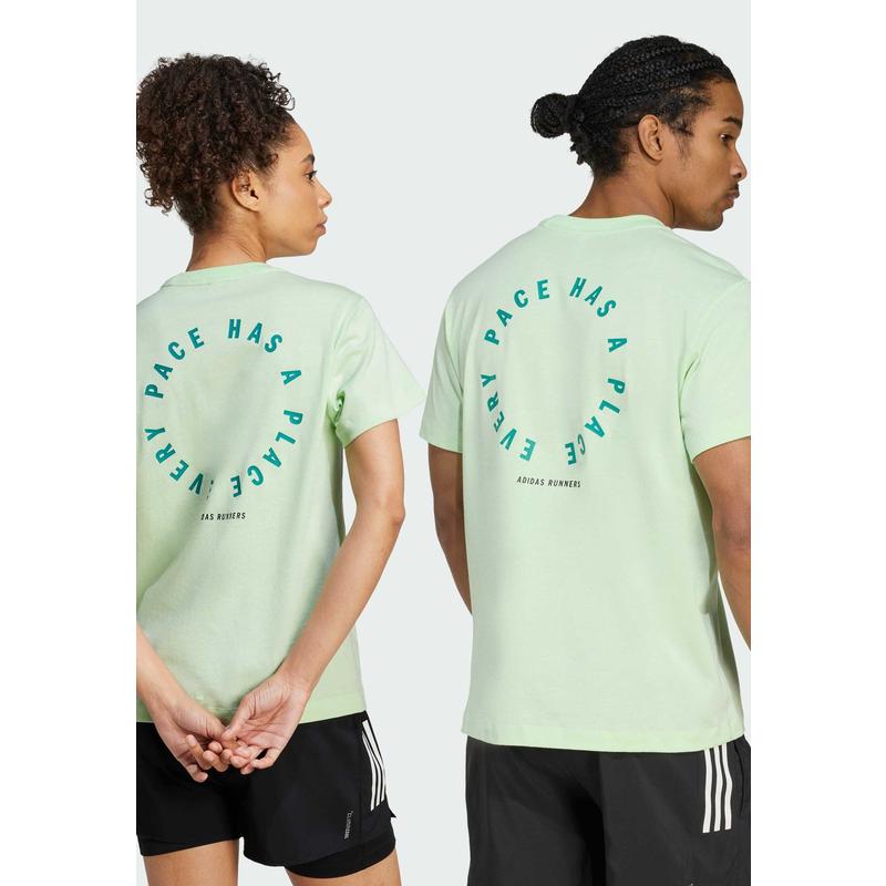 Adidas男士跑步短袖T恤舒适透气印花设计适合休闲运动