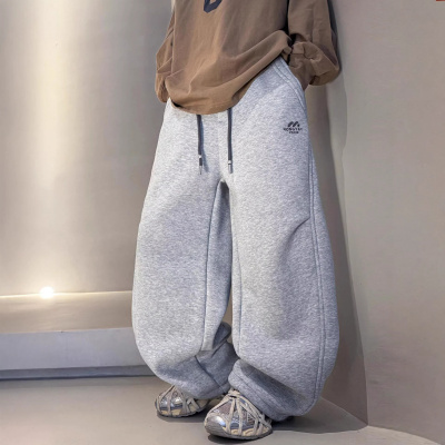 男童春装裤子2026新款中大童春秋款男孩春季休闲运动儿童宽松卫裤