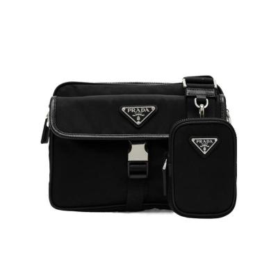 普拉达(PRADA)黑色徽标斜挎包可调节拆卸肩带多功能时尚休闲男士