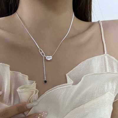 小众设计字母蚕豆吊坠锁骨链项链女时尚轻奢百搭高级感颈链毛衣链送女朋友老婆情人节七夕生日礼物