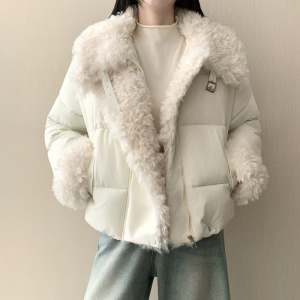 2026冬季新款仿羊羔毛拼接大翻领棉服洋气宽松加厚棉衣时尚女外套