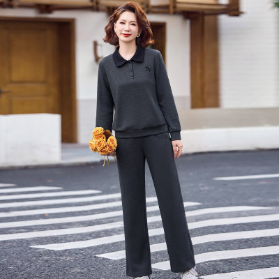 秋季妈妈运动套装春秋新款中老年人洋气跑步衫中年装女50岁两件套