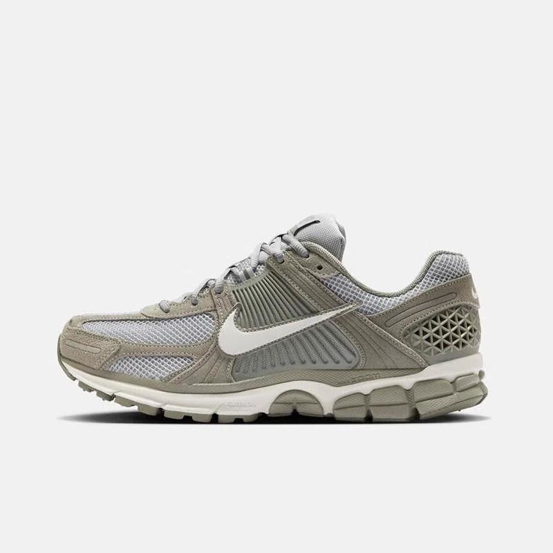 NIKE耐克跑步鞋ZOOM VOMERO 5轻便低帮男鞋运动鞋HF1553-002 D