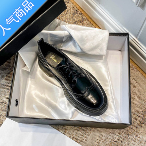 SUNTEK小皮鞋女英伦风2023春季漆皮雕花平底鞋女厚底乐福鞋单鞋子