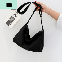 日韩原宿尼龙斜挎包包女学院风休闲学生单肩包ins黑色防水书包潮NEW LAKE 黑色女斜挎包