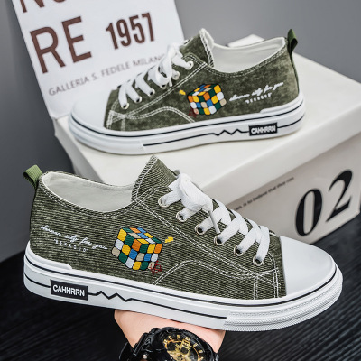 2026春夏季时尚休闲鞋帆布鞋男士透气百搭经典运动风板鞋舒适男鞋