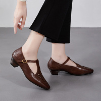 26春夏新法式复古棕色方头真皮粗跟镂空小众玛丽珍牛皮编织单鞋女