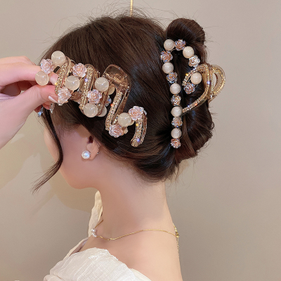 气质百搭山茶花珠珠爱心抓夹2024新款高端女后脑勺盘发鲨鱼夹发夹送女朋友老婆情人节七夕生日礼物
