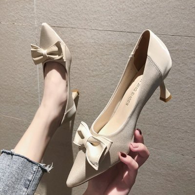 七色王国法式小高跟鞋女单鞋2020年新款秋款百搭细跟中跟米色秋冬秋季5cm3休闲鞋