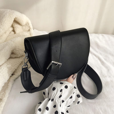 NEWLAKE马鞍包韩版包包斜挎女百搭半圆形复古单肩2020新款潮时尚流行半月女斜挎包