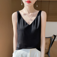 2025夏季女新短款修身v领吊带针织双肩美背气质内搭上衣背心