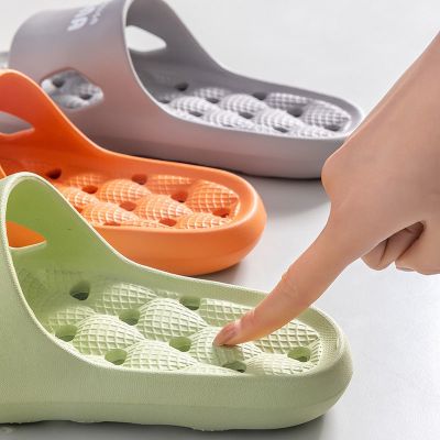 带孔厚底防滑浴室按摩凉拖鞋女夏季漏水速干室内踩屎感洗澡男士拖鞋TCVV