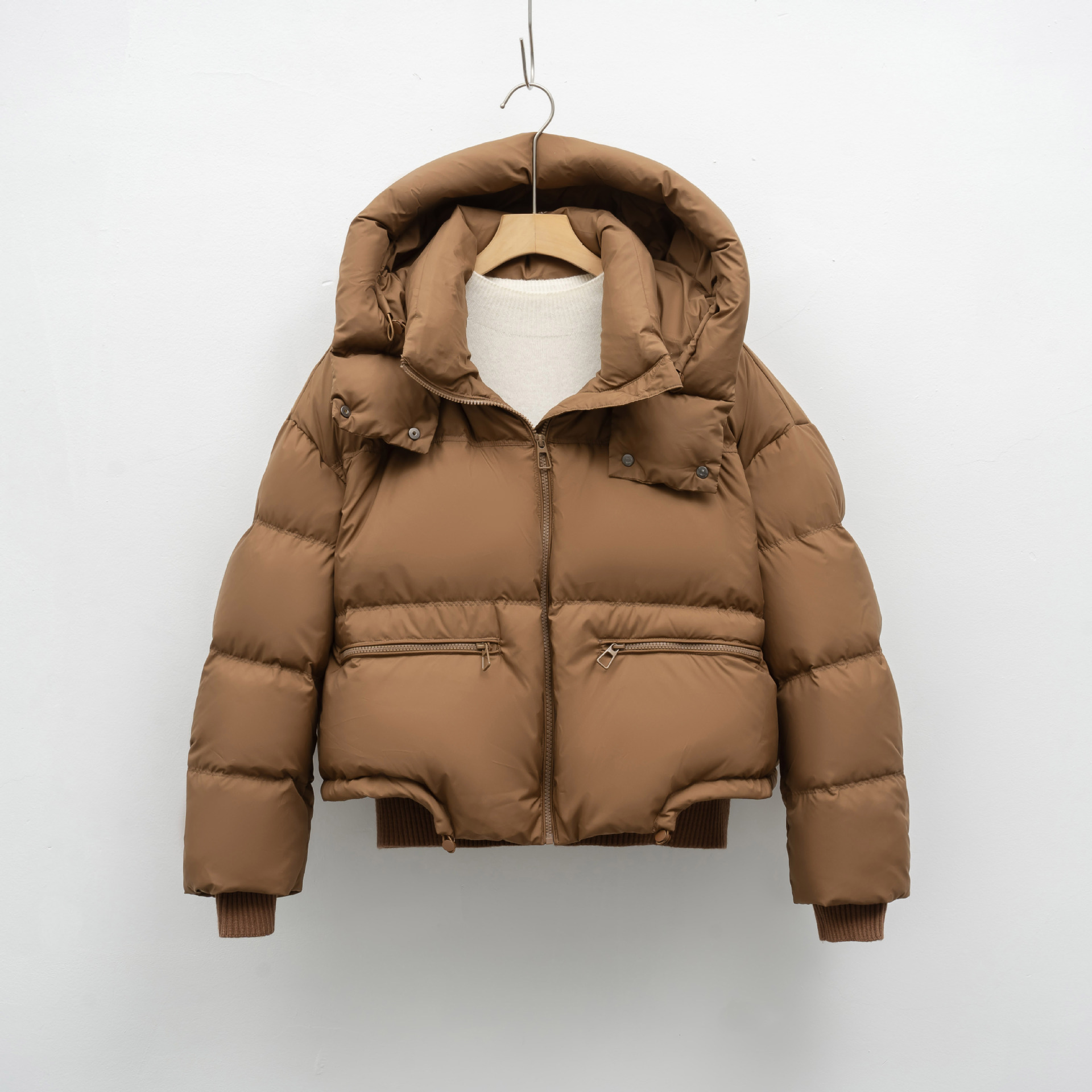 短款冬季白鸭绒时尚简约面包服加厚保暖蓬松外套羽绒服女