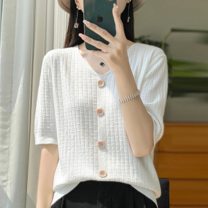 年春夏新款薄款V领针织衫短袖女宽松休闲百搭纽扣设计感上衣
