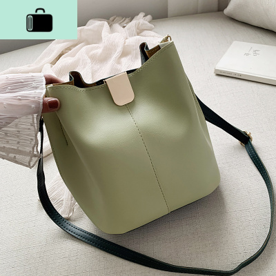 高级感洋气包包女2020新款潮韩版百搭简约单肩斜挎时尚质感水桶包NEW LAKE女斜挎包