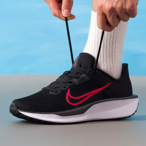 耐克(NIKE)男鞋新款缓震耐磨运动鞋透气舒适轻便跑步鞋FD6033-011 ZP