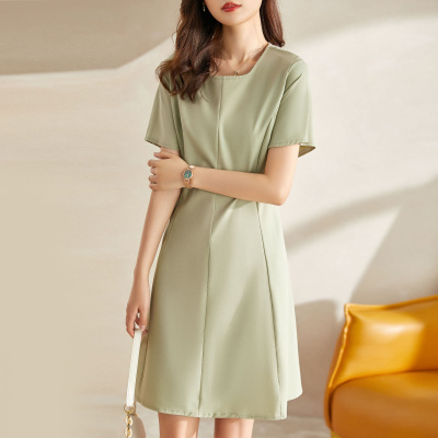 策恩公牛连衣裙女夏2021新款圆领收腰裙子绿色法式小个子气质裙子