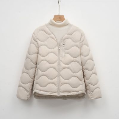 90白鸭绒新国标修身V领纯色简约圆领保暖羽绒服女外套_36